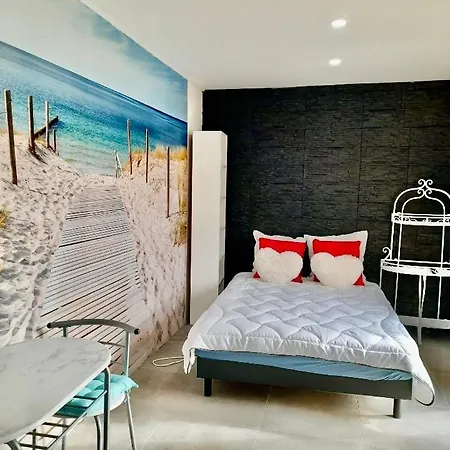 Apartment Proche De *